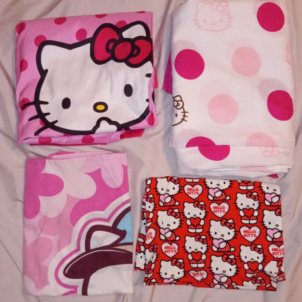 Hello Kitty Twin Sheet, Pillowcases And Shower Curtain